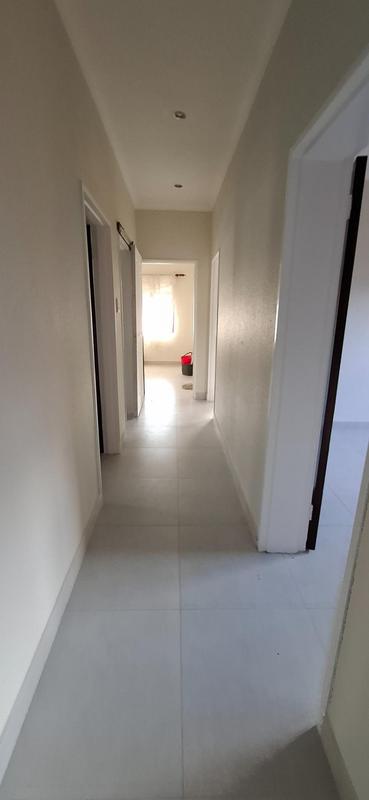3 Bedroom Property for Sale in Goodwood Central Western Cape